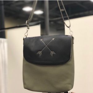 NEW Studio Thirty One Purse